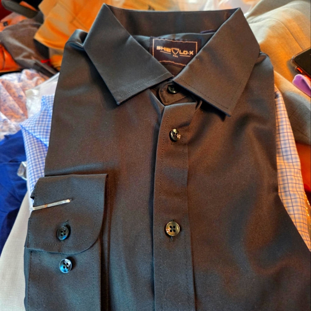 Black Men's Casual Button Down Shirt